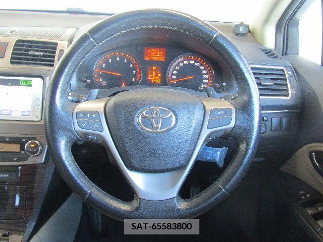 Toyota AVENSIS WAGON 2013-04 224625-13