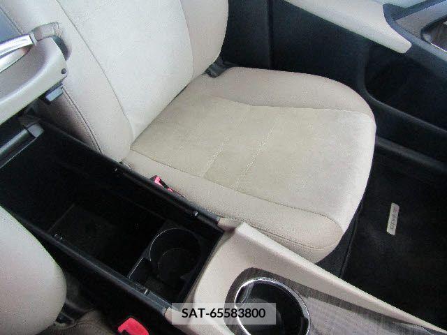Toyota AVENSIS WAGON 2013-04 224625-17