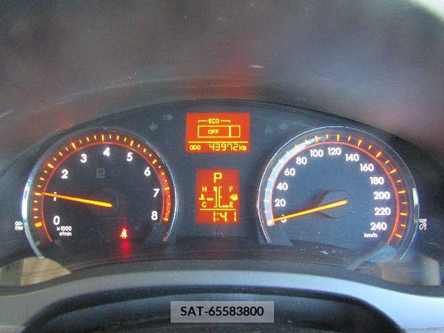 Toyota AVENSIS WAGON 2013-04 224625-7