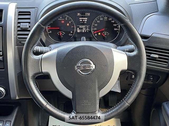 Nissan X-TRAIL 2010-09 208236-12
