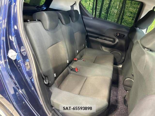 Toyota AQUA 2016-12 350330-9