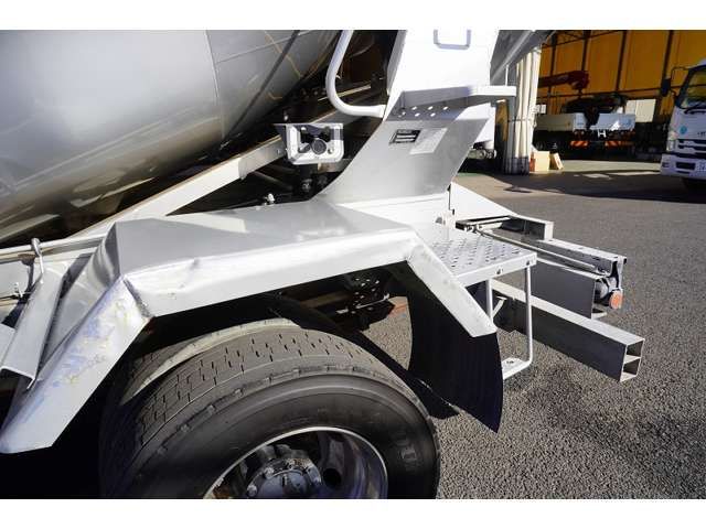 Nissan CONDOR 2014-03 421-18