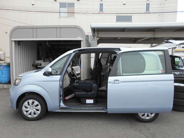 Toyota PORTE 2016-02 3855-4