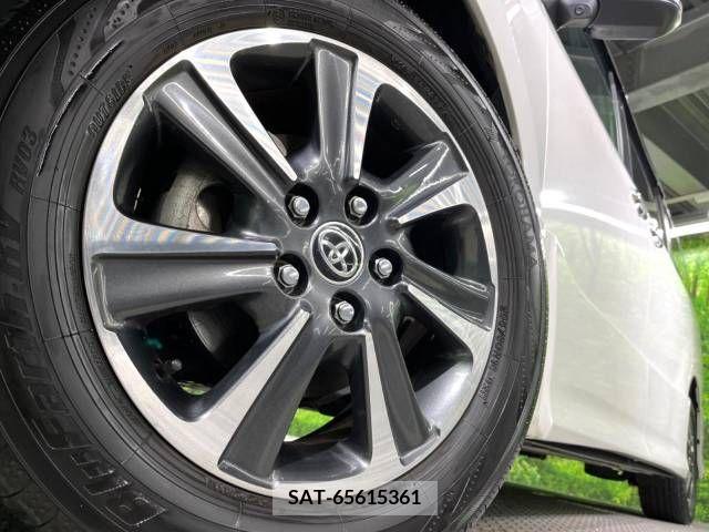 Toyota VOXY 2019-02 211684-14