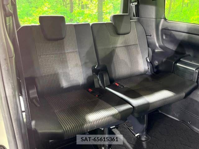 Toyota VOXY 2019-02 211684-10