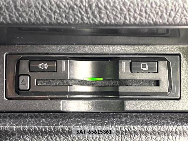 Toyota VOXY 2019-02 211684-7