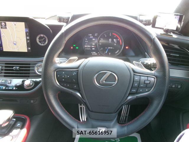 Lexus LS 2022-04 275502-1