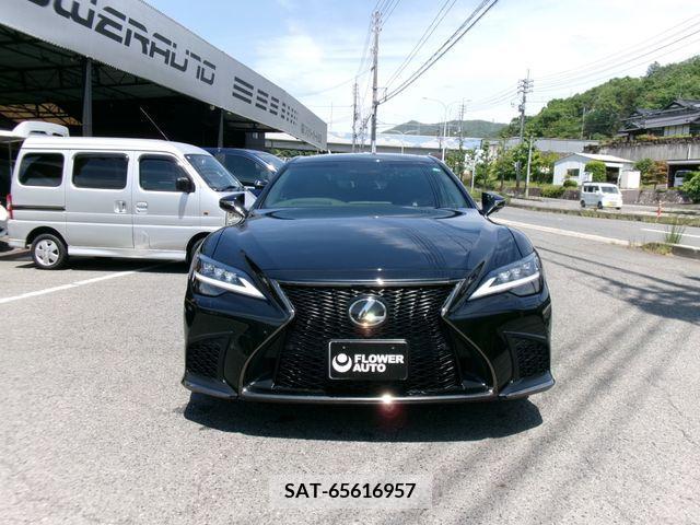 Lexus LS 2022-04 275502-5