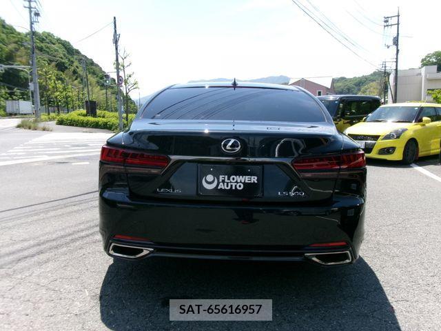 Lexus LS 2022-04 275502-7