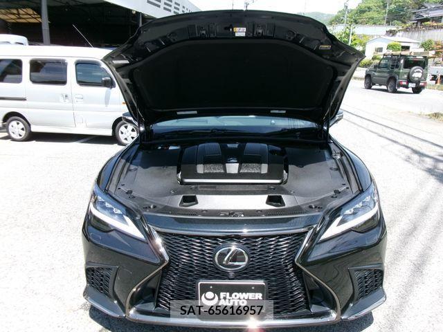 Lexus LS 2022-04 275502-6