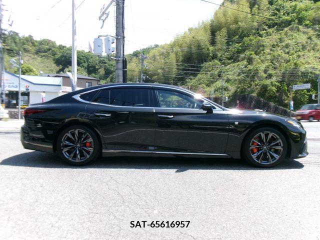 Lexus LS 2022-04 275502-10