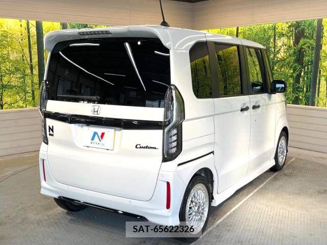 Honda N BOX CUSTOM 2022-11 338451-17