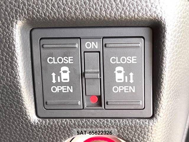 Honda N BOX CUSTOM 2022-11 338451-4