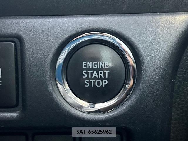 Toyota NOAH 2017-05 343241-26