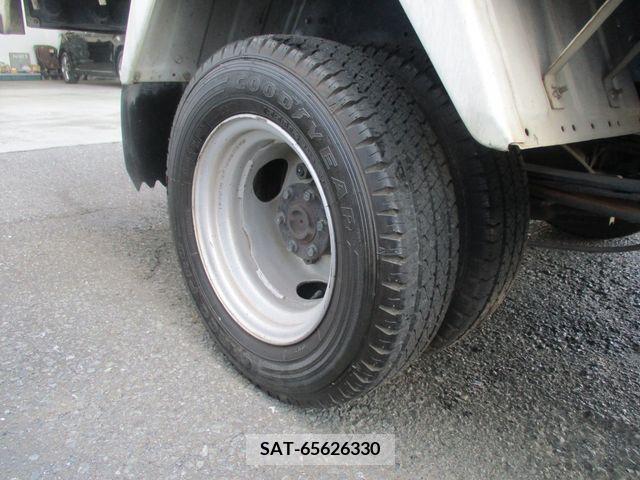 Nissan ATLAS 1996-08 260824-11