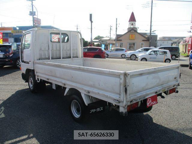 Nissan ATLAS 1996-08 260824-7