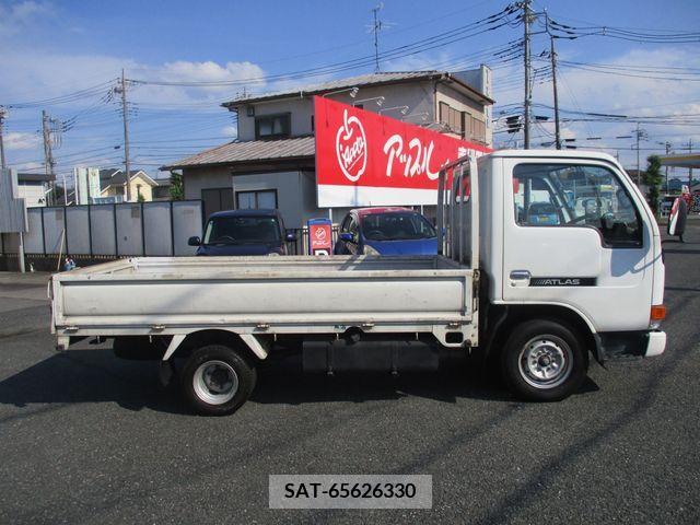 Nissan ATLAS 1996-08 260824-9