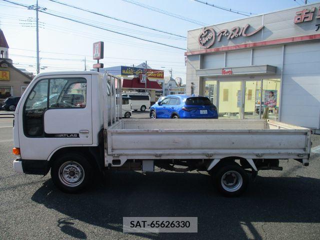 Nissan ATLAS 1996-08 260824-8