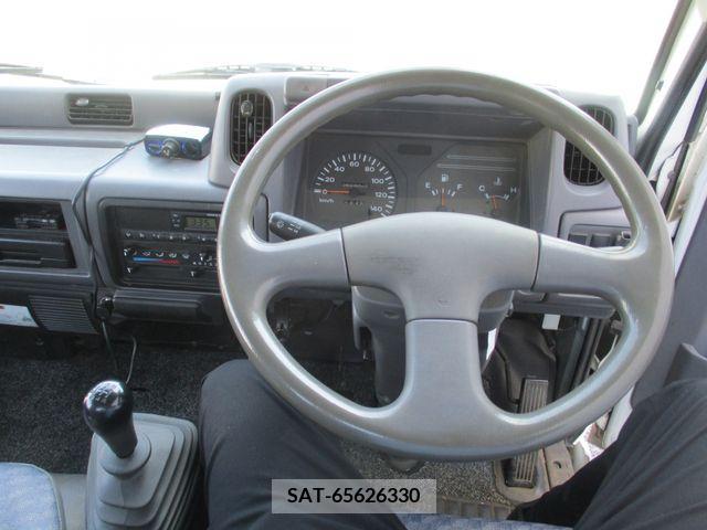 Nissan ATLAS 1996-08 260824-1