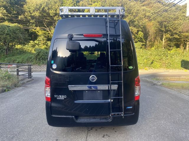 Nissan NV350 Caravan 2014-04 14921-5