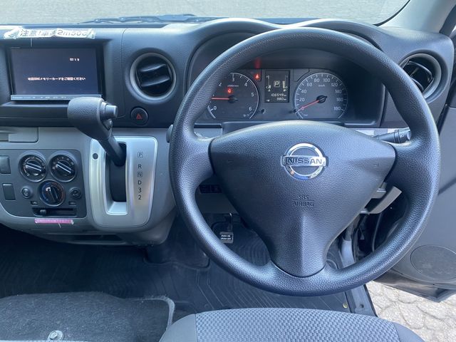 Nissan NV350 Caravan 2014-04 14921-9