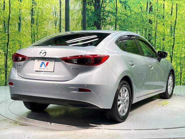Mazda AXELA 2017-04 26884-17