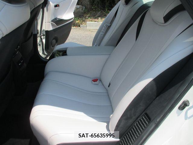 Toyota Mirai 2018-01 376759-13