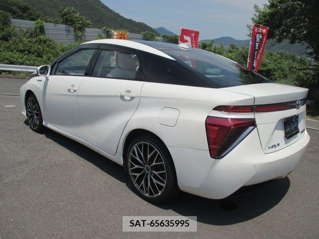 Toyota Mirai 2018-01 376759-7
