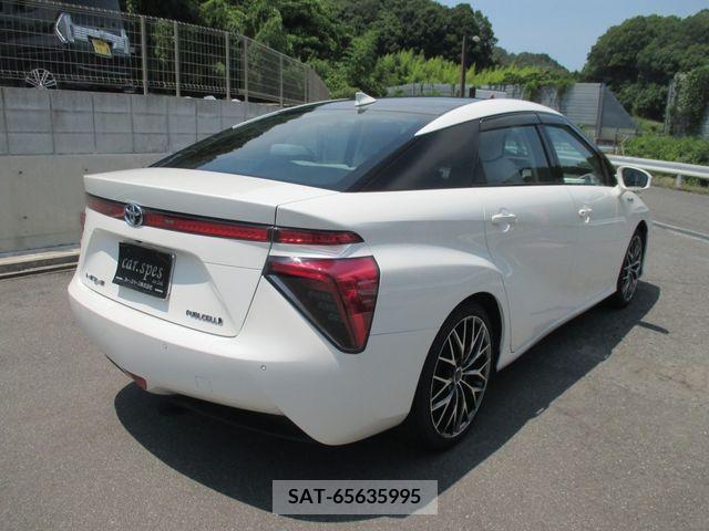 Toyota Mirai 2018-01 376759-5