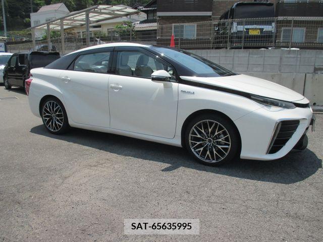 Toyota Mirai 2018-01 376759-3