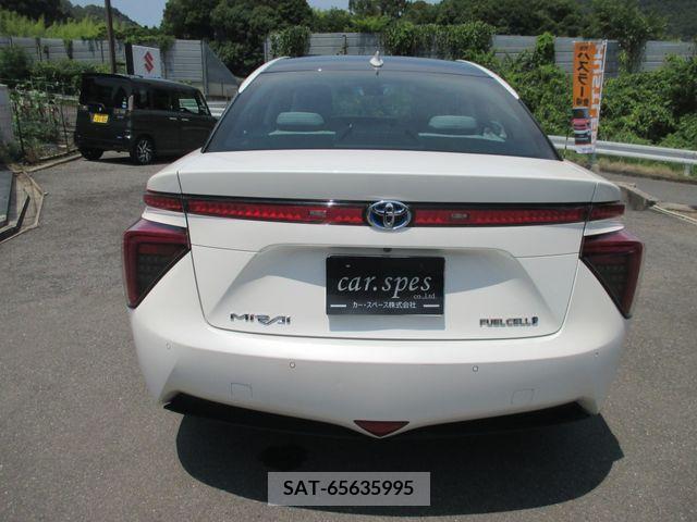 Toyota Mirai 2018-01 376759-6