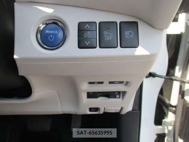 Toyota Mirai 2018-01 376759-19