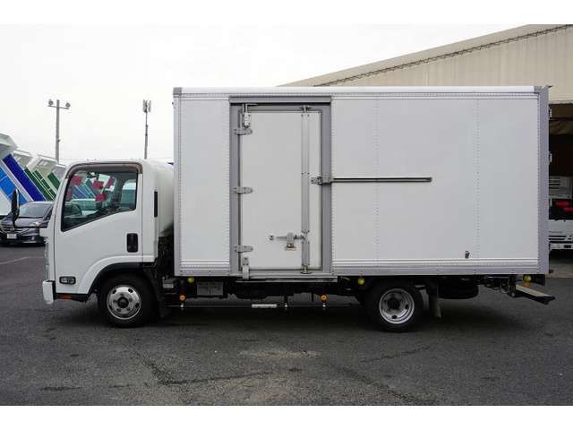 Isuzu ELF TRUCK 2018-01 195975-2