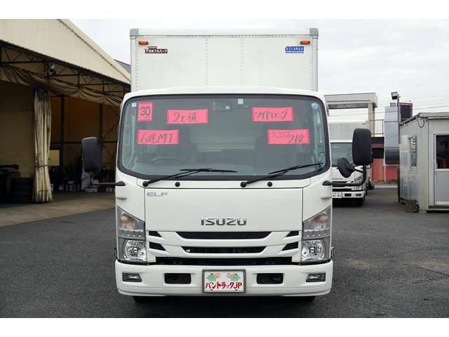 Isuzu ELF TRUCK 2018-01 195975-1