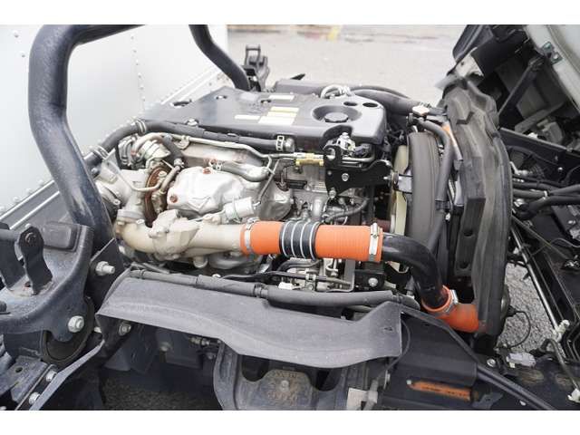 Isuzu ELF TRUCK 2018-01 195975-13