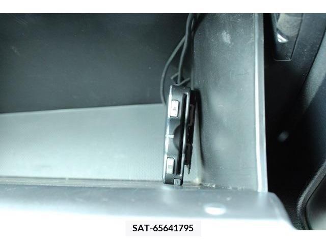 Toyota VELLFIRE 2015-04 299274-3