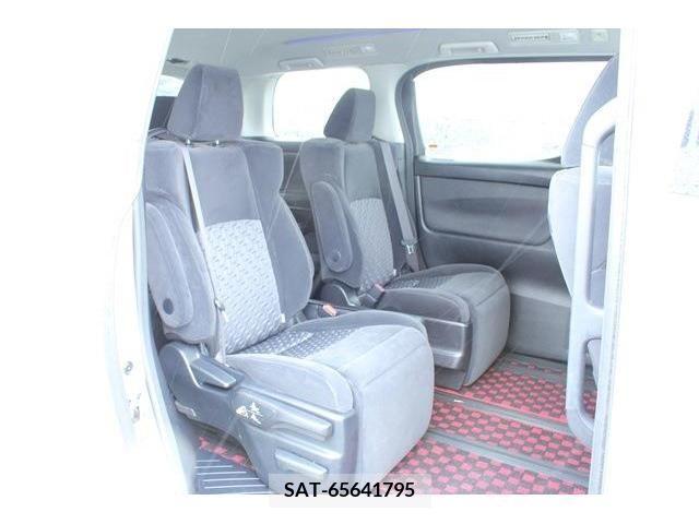 Toyota VELLFIRE 2015-04 299274-14