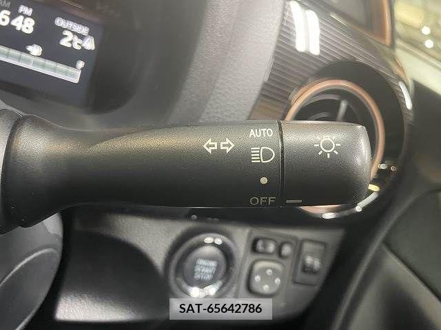 Toyota VITZ 2018-09 224725-11