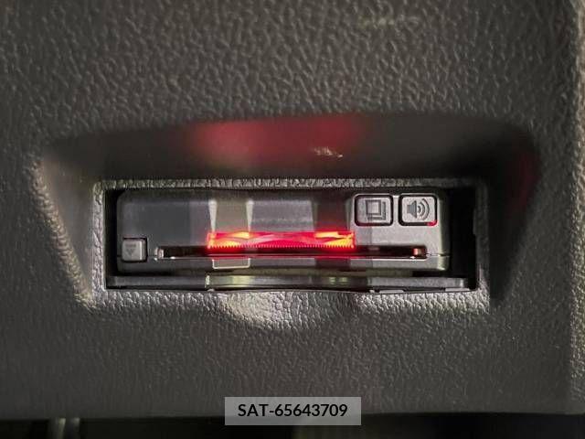 Toyota PRIUS 2021-06 221170-7