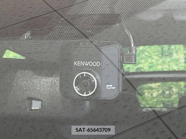 Toyota PRIUS 2021-06 221170-6