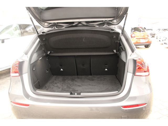 Mercedes Benz A-CLASS 2018-12 9703-27