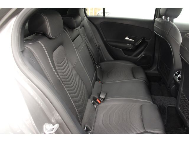 Mercedes Benz A-CLASS 2018-12 9703-18