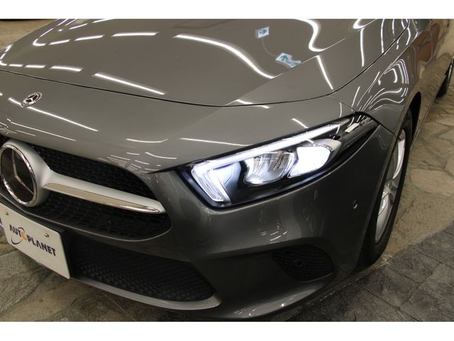 Mercedes Benz A-CLASS 2018-12 9703-21