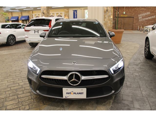 Mercedes Benz A-CLASS 2018-12 9703-23