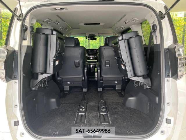 Toyota VELLFIRE 2018-01 369755-11