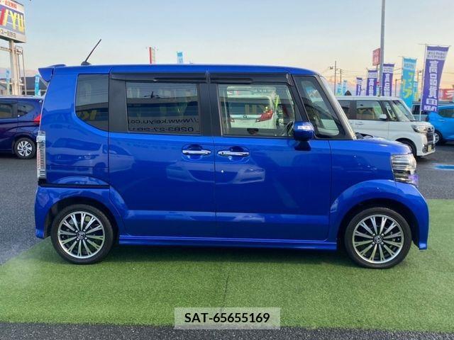 Honda N BOX CUSTOM 2017-05 209954-7