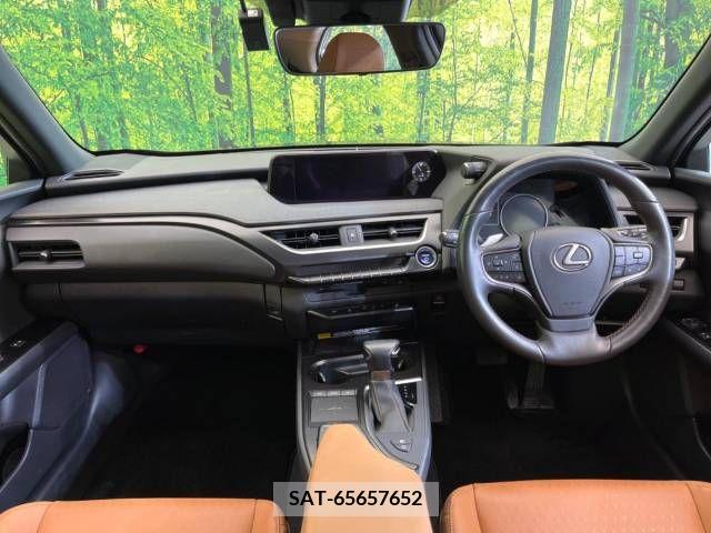 Lexus UX 2021-09 275877-1