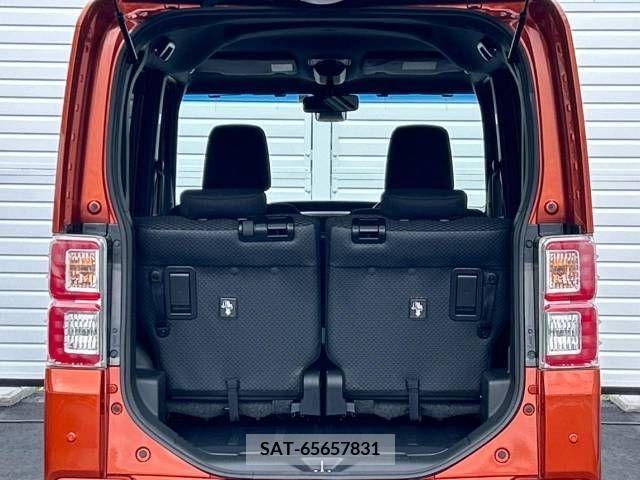 Daihatsu WAKE 2017-02 250714-10