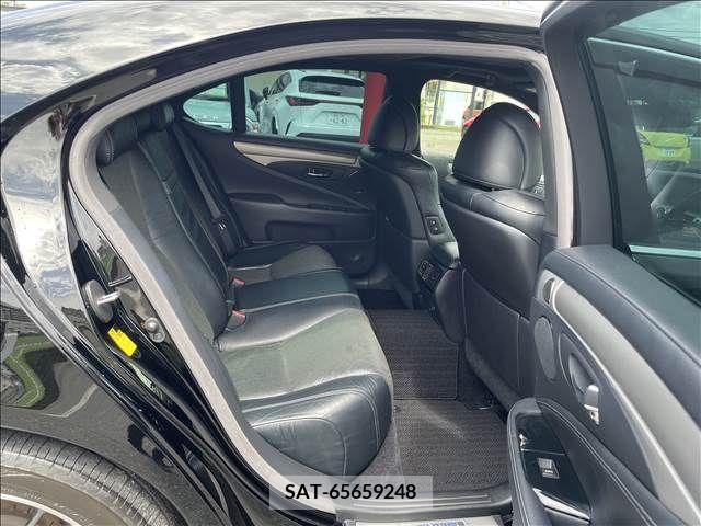 Lexus LS 2013-01 354240-5
