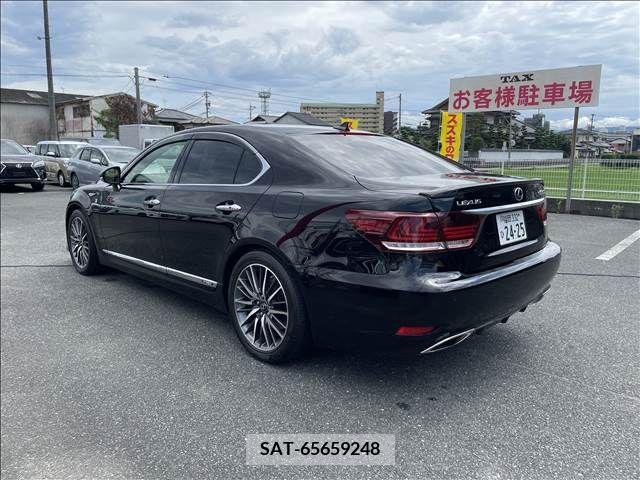 Lexus LS 2013-01 354240-2